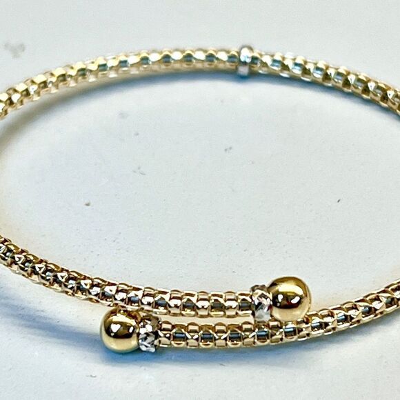 14K Gold Popcorn Small Bypass Bangle - Picture 3 of 9